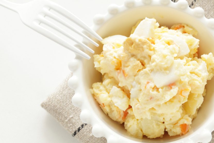 Przepis na Prosta sałatka z ziemniakami i jajkiem