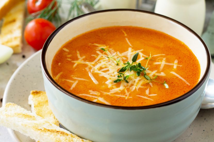Przepis na Zupa z czerwonej papryki i pomidora